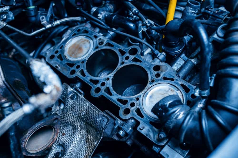 cylinder-head-replacement-cost-2024-price-comparison