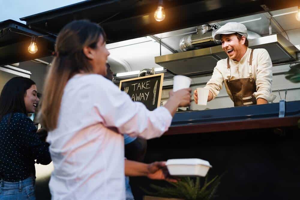 Food Truck Insurance Cost: 2022 Price Comparison